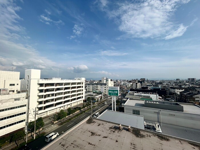 物件内観写真16　(室内からの展望)