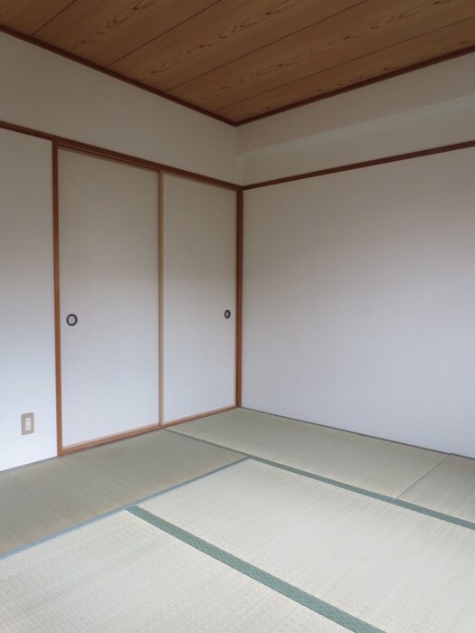 物件内観写真16　(居室)