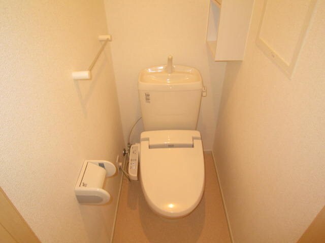 物件内観写真12　(トイレ)