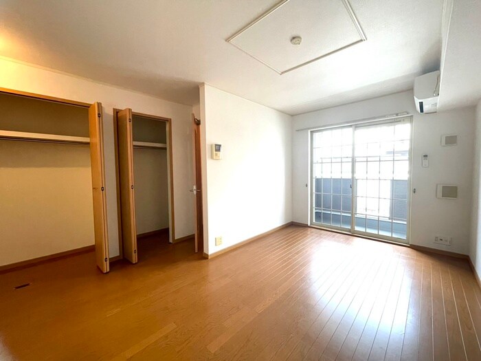 物件内観写真9　(居室)