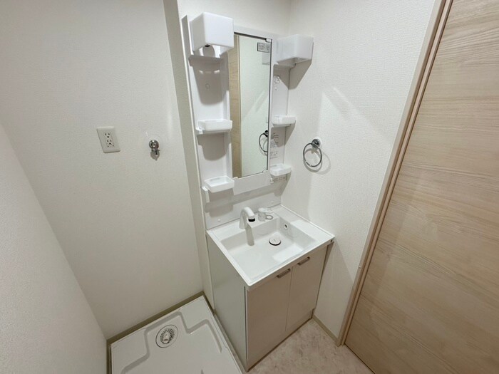 物件内観写真8　(洗面)