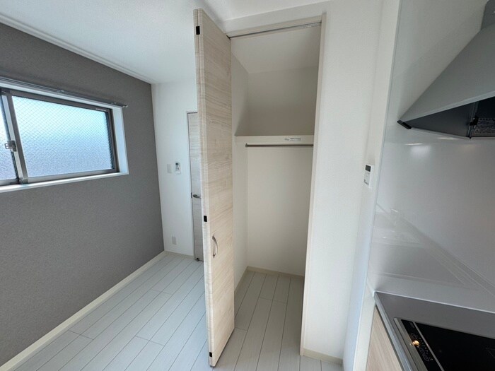 物件内観写真15　(収納)