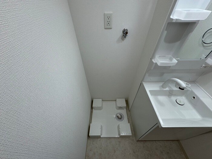 物件内観写真19　(洗濯機置場)