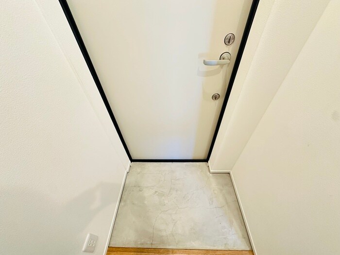 物件内観写真22　(玄関)