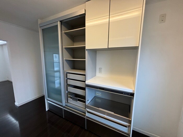 物件内観写真11　(収納)