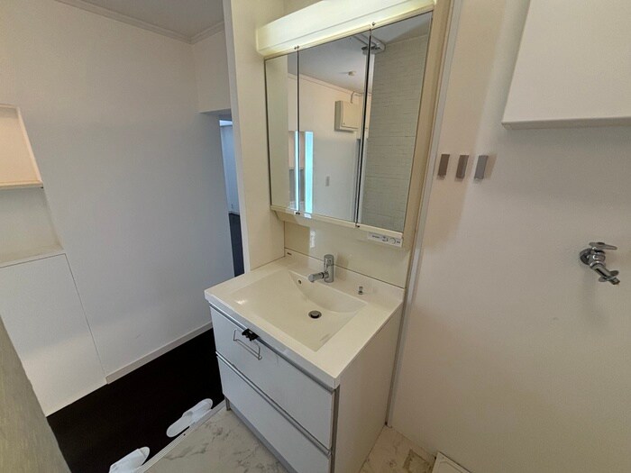 物件内観写真13　(洗面)