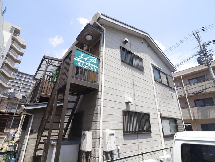 下川コーポの物件外観写真