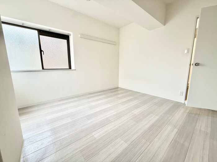 物件内観写真12　(居室)