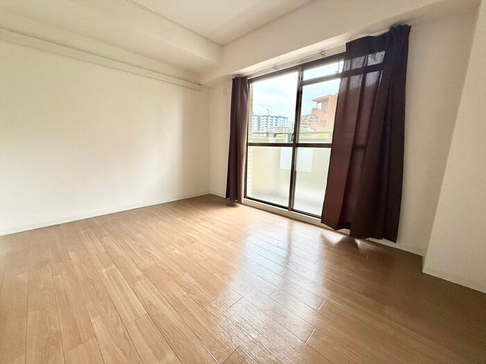 物件内観写真18　(居室)