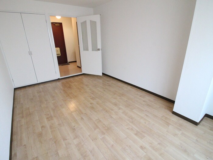 物件内観写真18　(居室)