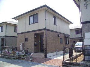 堀古タウンハウス2号外観写真