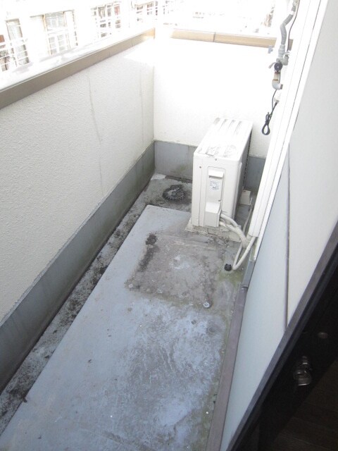 物件内観写真13　(洗濯機置場)