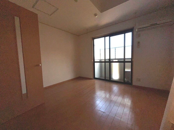 物件内観写真13　(居室)