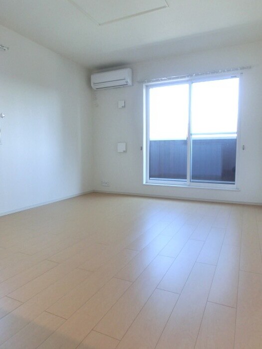 物件内観写真12　(居室)