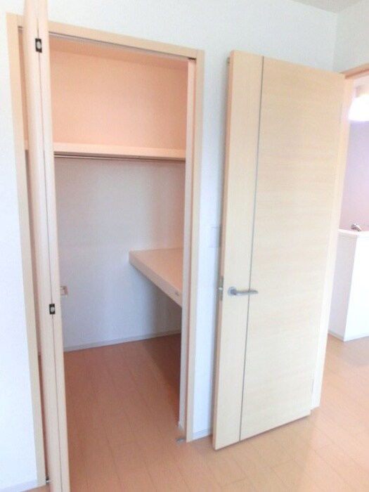 物件内観写真17　(収納)