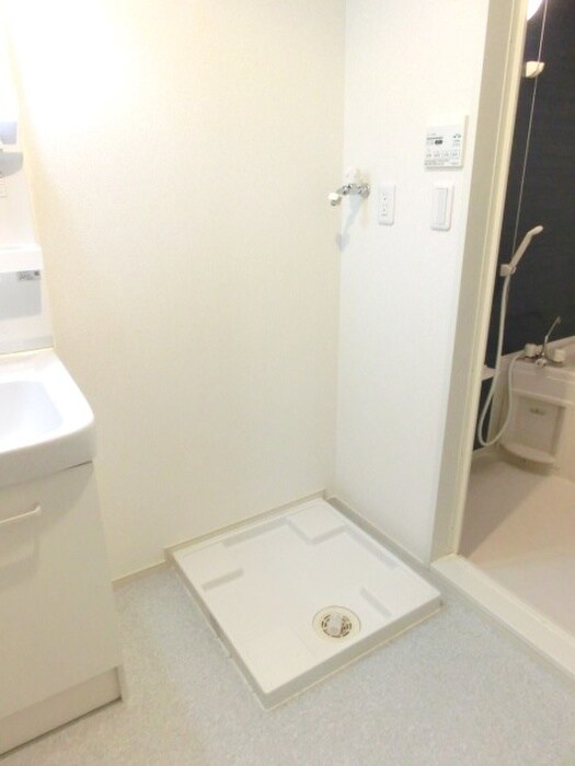 物件内観写真20　(洗濯機置場)