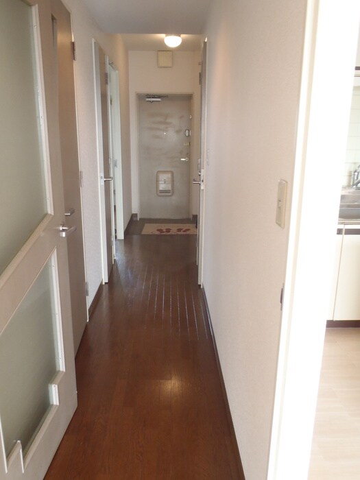 物件内観写真15　(廊下)