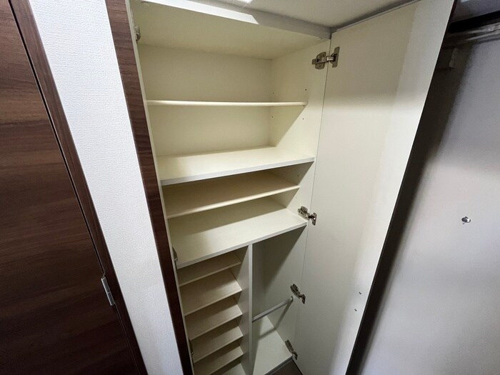 物件内観写真14　(靴箱)