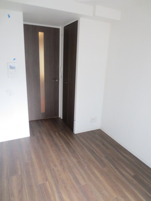 物件内観写真2　(居室)