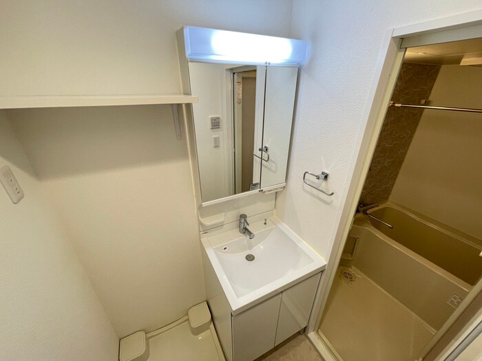 物件内観写真13　(洗面)