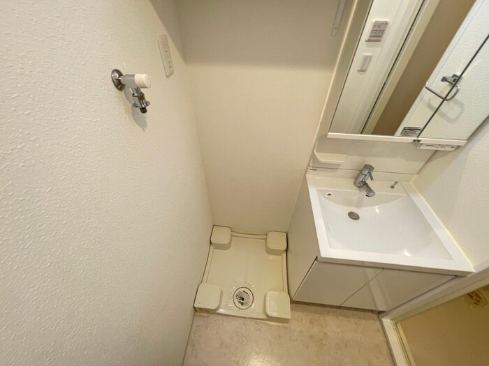 物件内観写真19　(洗濯機置場)