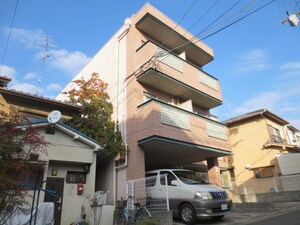 パステル椥辻外観写真
