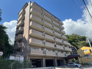 日宝アドニス塩屋外観写真