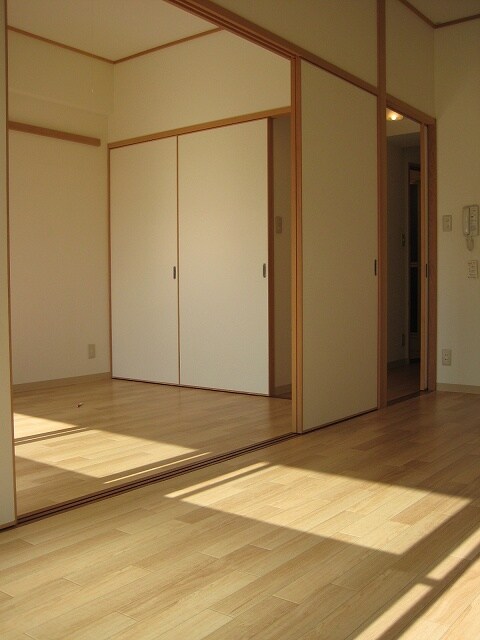 物件内観写真8　(居室)