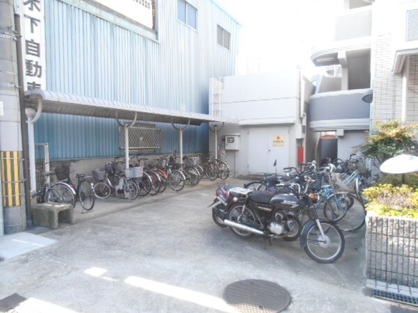 駐輪場