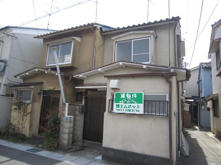 滝ノ町2丁目貸家外観写真