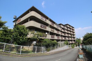 日興千里丘ｽｶｲﾏﾝｼｮﾝＡ棟(417)外観写真