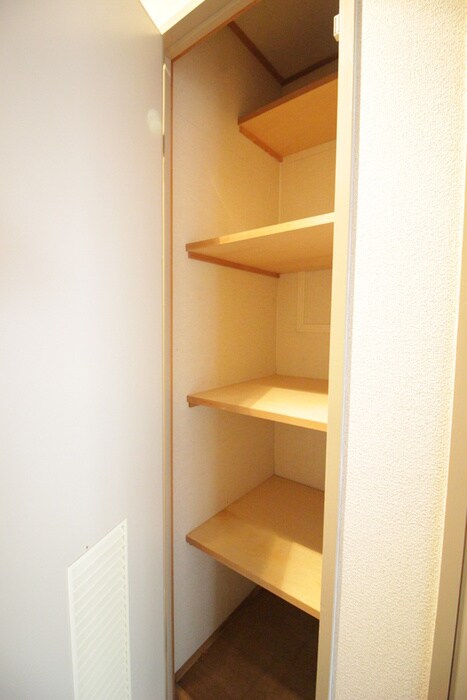 物件内観写真21　(収納)