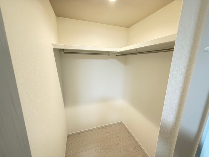 物件内観写真11　(収納)