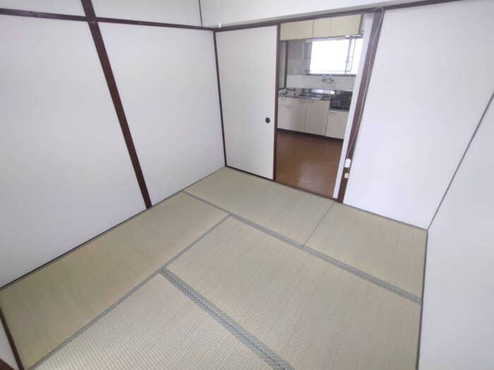 物件内観写真10　(居室)