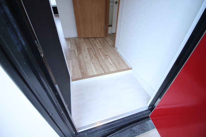 物件内観写真18　(玄関)