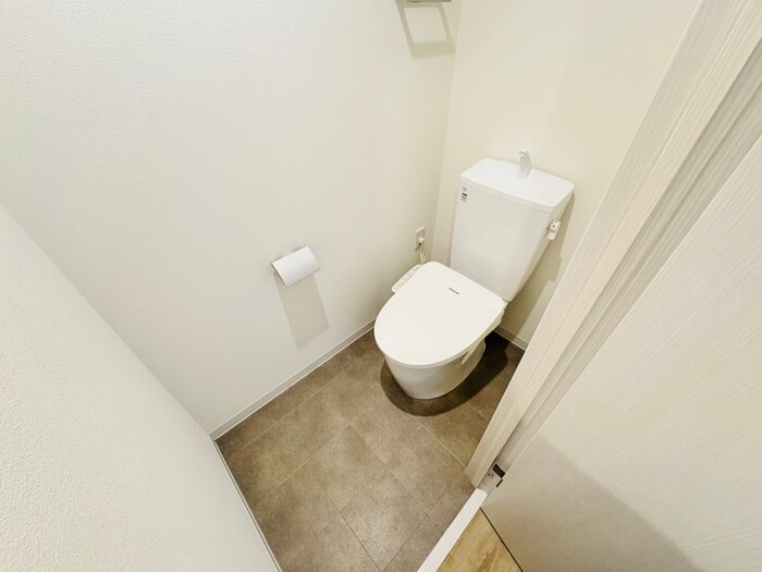 物件内観写真11　(トイレ)