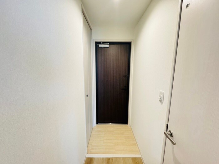 物件内観写真14　(玄関)
