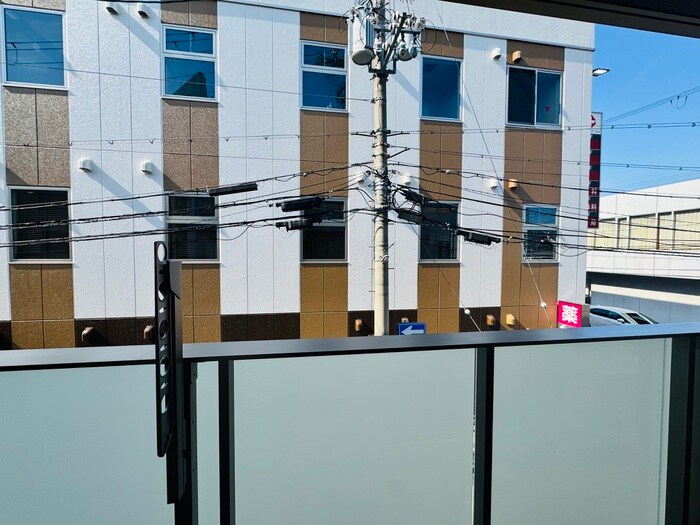 物件内観写真15　(室内からの展望)