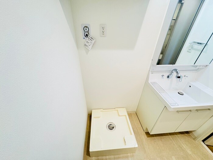 物件内観写真18　(洗濯機置場)