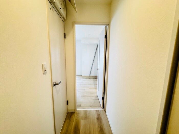 物件内観写真19　(廊下)