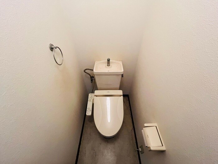 物件内観写真12　(トイレ)