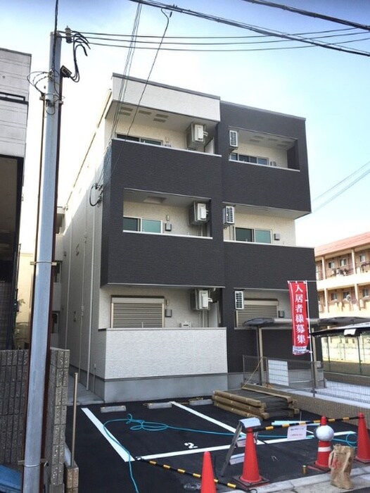 物件外観写真1　(外観写真)