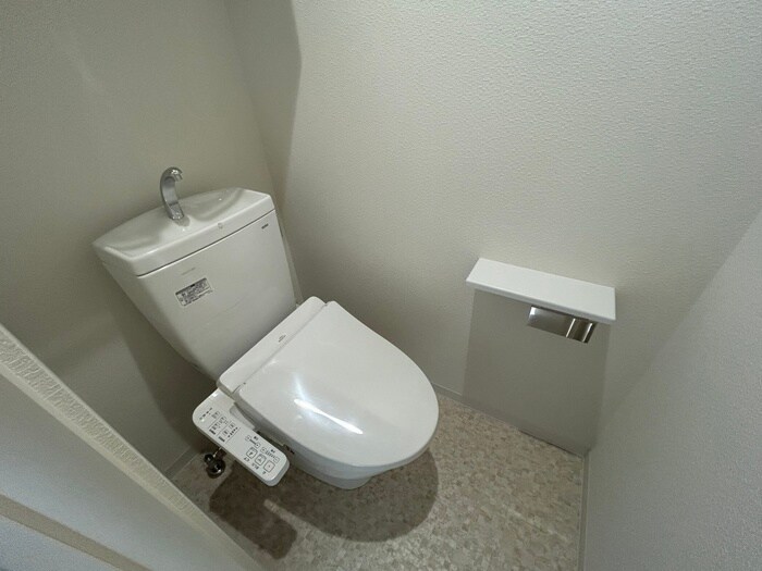 物件内観写真9　(トイレ)