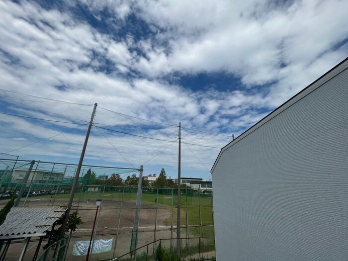 物件内観写真13　(室内からの展望)