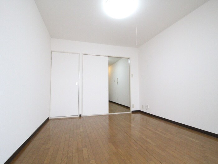 物件内観写真12　(居室)