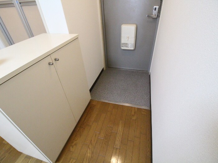 物件内観写真15　(玄関)