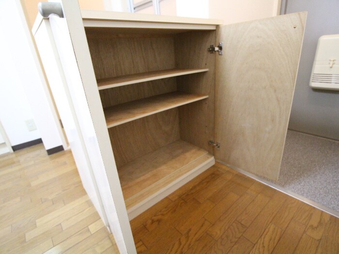 物件内観写真16　(靴箱)