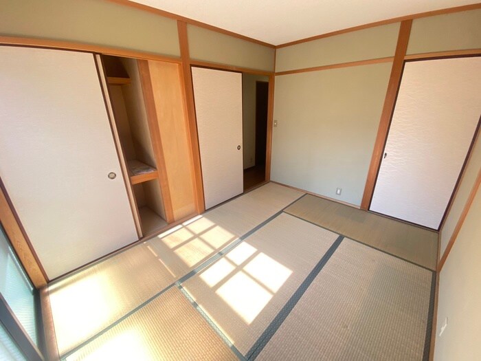 物件内観写真10　(居室)