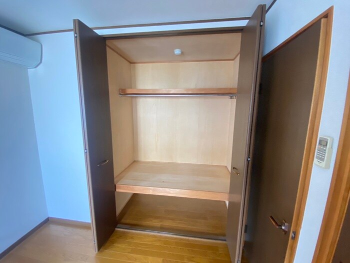 物件内観写真16　(収納)