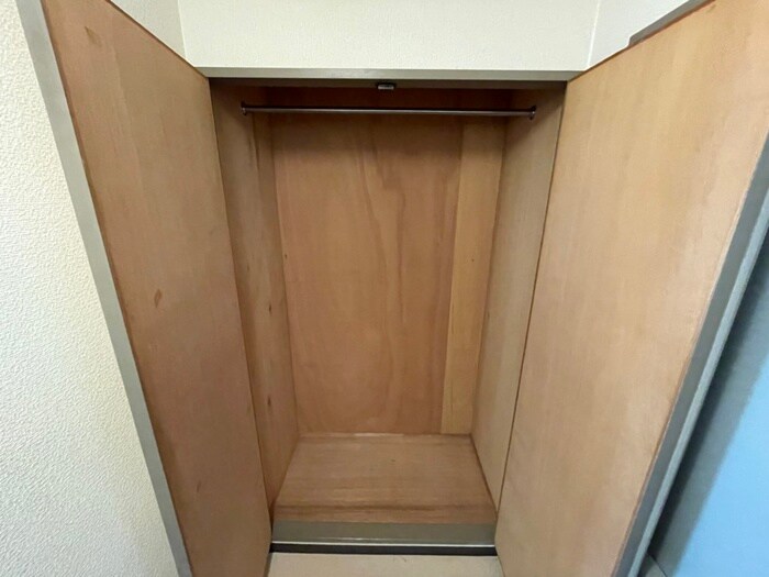 物件内観写真12　(収納)